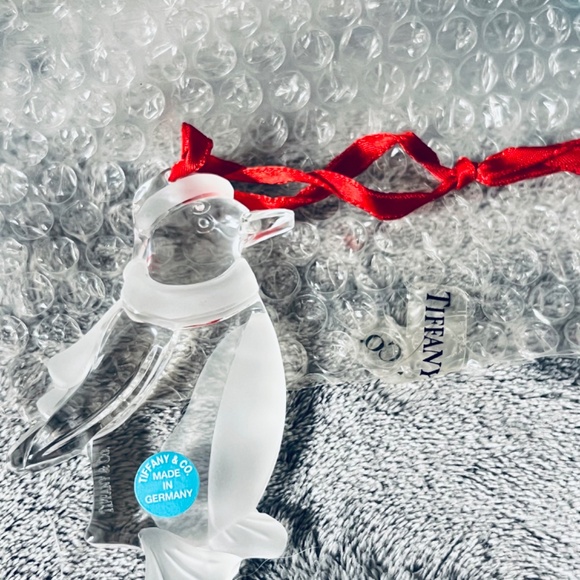 Tiffany Crystal Penguin Ornament - Picture 4 of 4